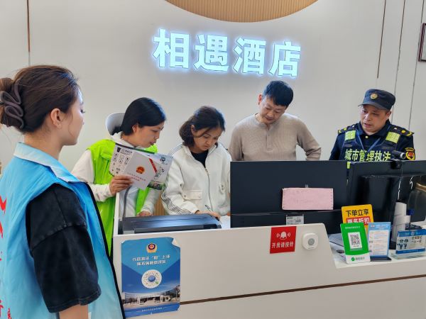 宜春市宜阳新区官园街道枣树社区：入户调查听民意 共商共治解难题