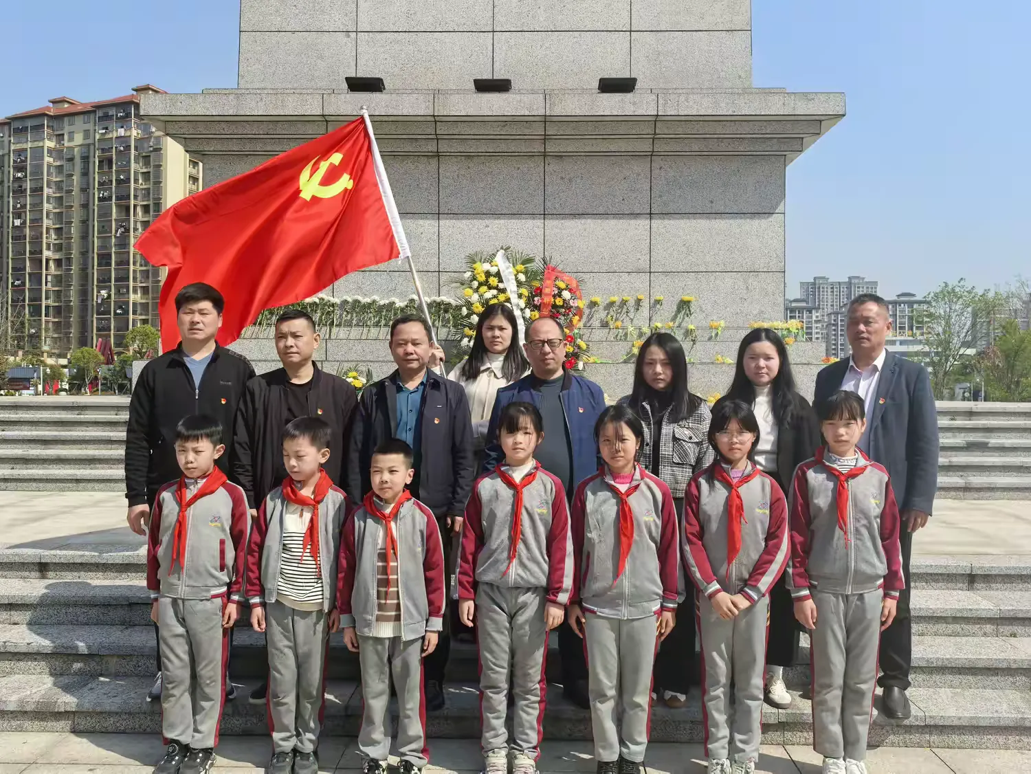 德润赣鄱·传承红色基因——东乡区王桥镇小学清明祭英烈活动