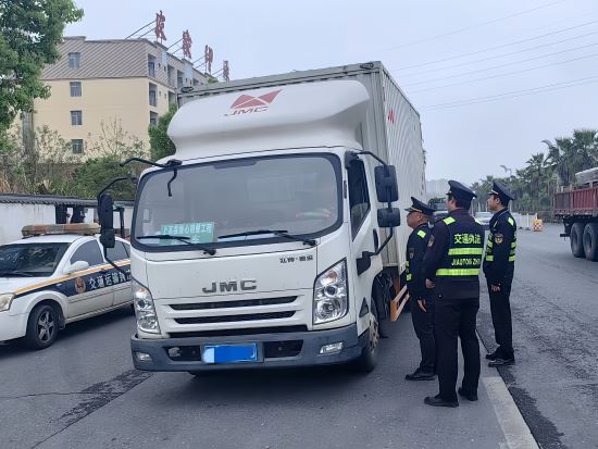 江西宜春：聚焦成品油市场 零容忍打击非法经营