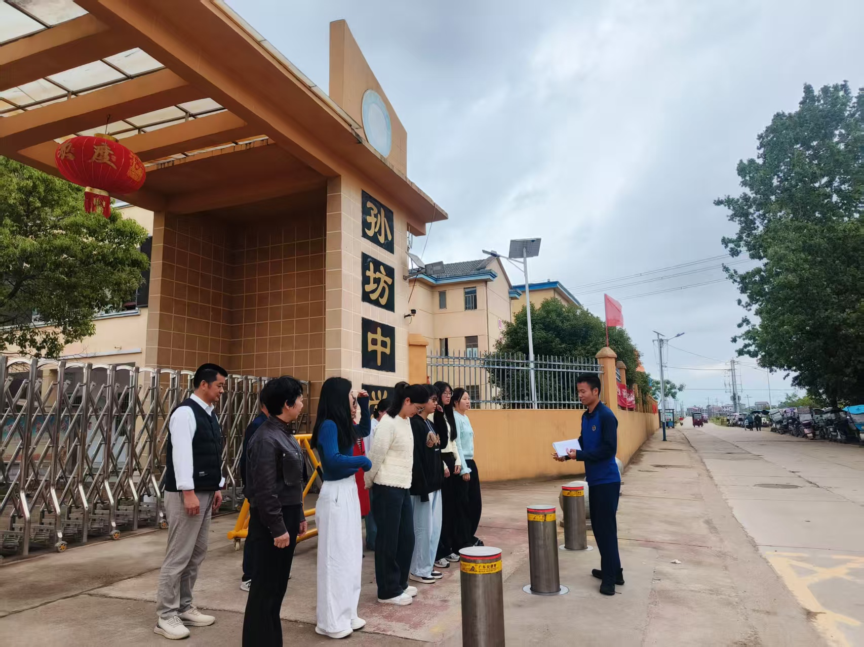 崇仁县孙坊镇初级中学关工委开展“一警六员”实操培训
