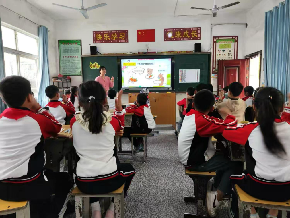 崇仁县巴山镇中心小学开展二年级数学公开教学暨集体备课活动