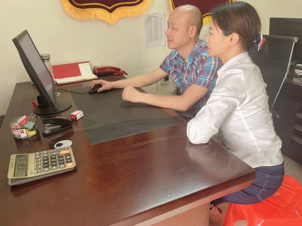 江西万载：政务服务上门办 便民利企零距离