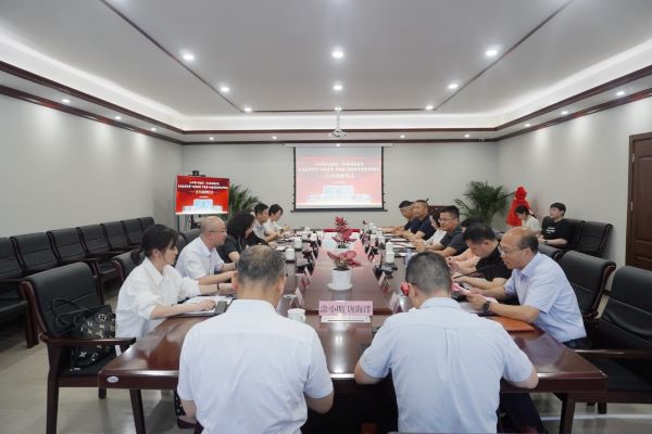 江西省心血管病紧密型专科联盟签约揭牌仪式在宜春学院第一附属医院 万载县人民医院举行