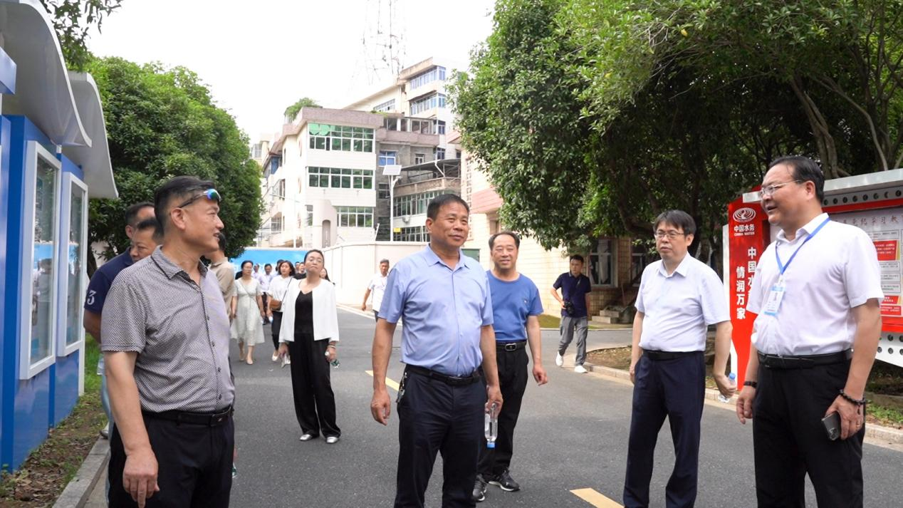 市住建局“政府开放日”活动走进吉福水厂