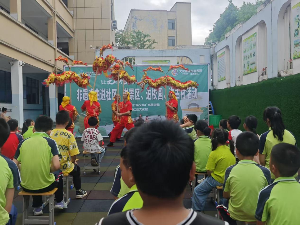 非遗文化润心田，特教校园绽新颜