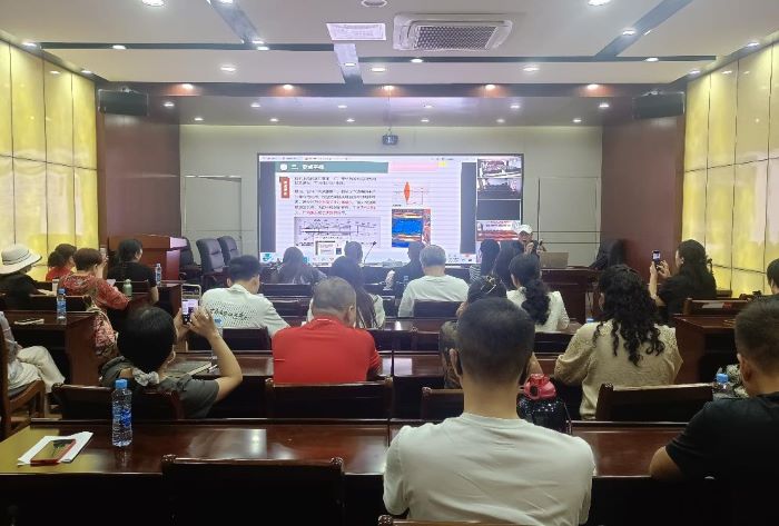光影筑梦点亮美好生活 宜春市爱促会“迷彩先锋大讲堂”（第四期）开课