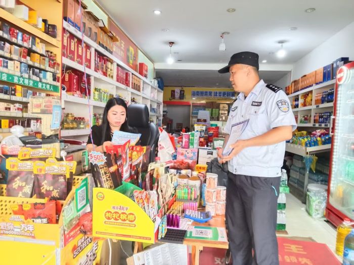 江西靖安：警社联动共筑反诈防线 守护居民“钱袋子”