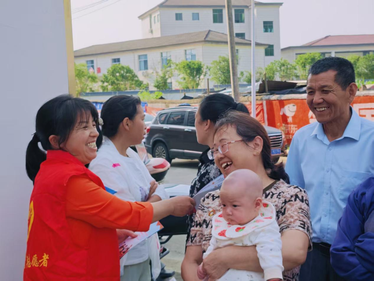 宜黄县二都镇：党建赋能聚合力 端午惠民暖人心