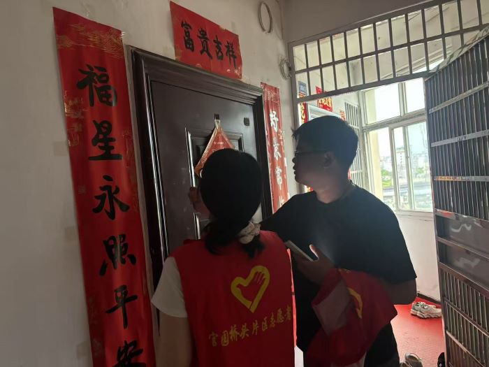宜春市宜阳新区官园街道：党建引领解民忧 老旧小区电梯“重启”暖民心