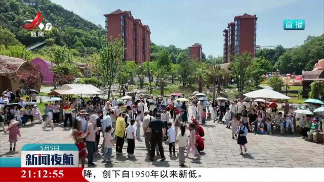 人气足消费旺 市场潜力加速释放