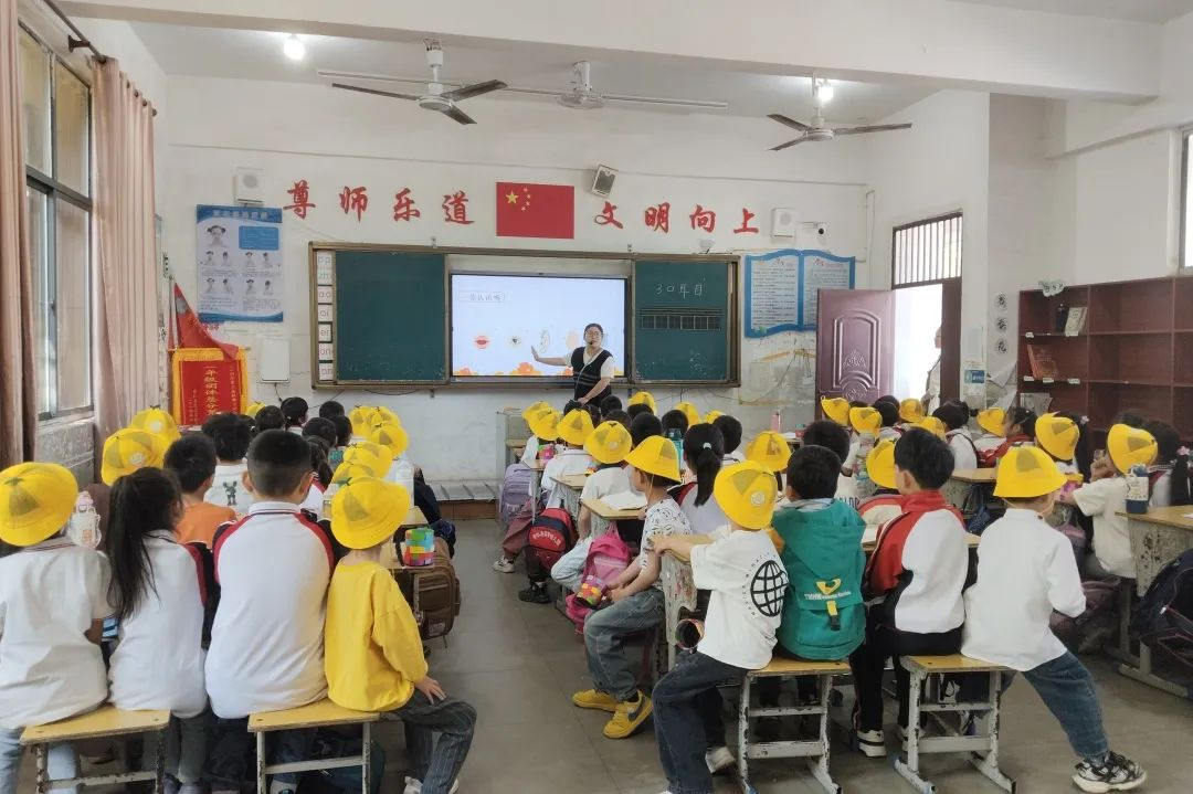 科学幼小衔接 助力幼儿成长——崇仁县高新区幼儿园2025年幼小衔接活动