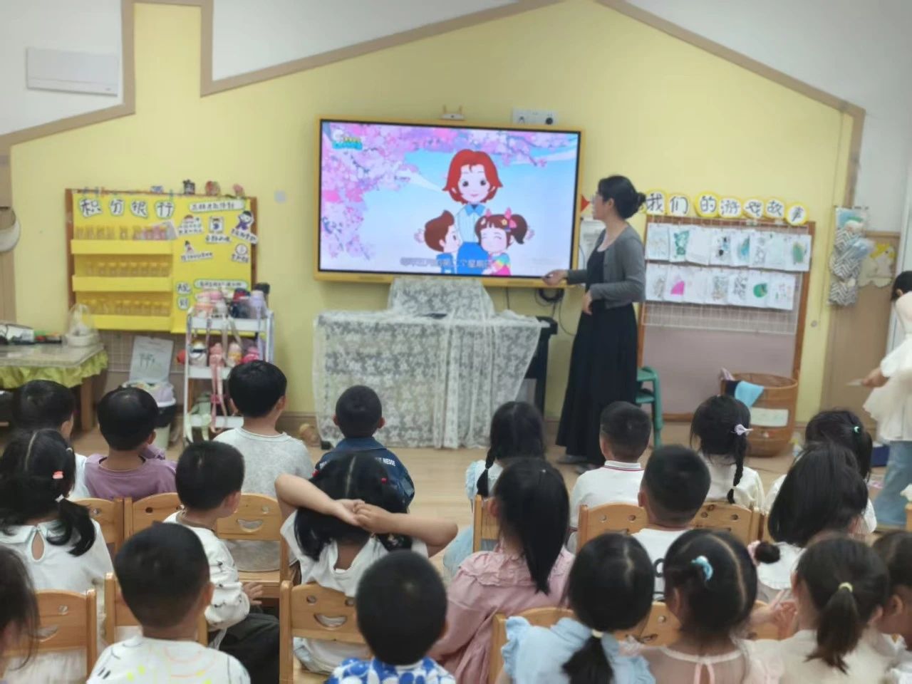 【童心献礼  感恩母爱】——崇仁县第六幼儿园母亲节系列活动
