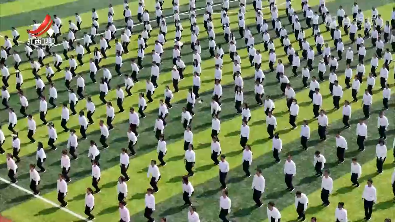 我省各地欢度“五一”国际劳动节