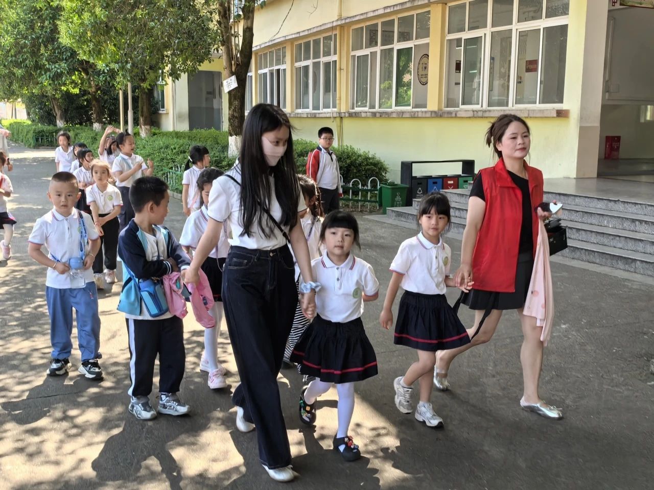 【幼小衔接 小学初体验】——崇仁县第六幼儿园大班幼儿走进小学活动