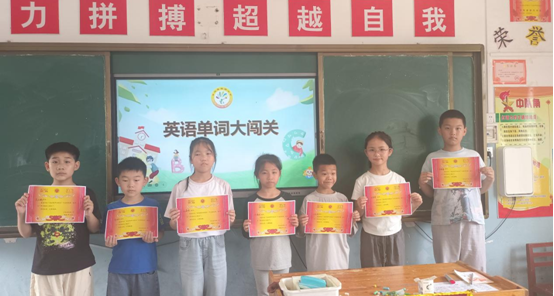 奏响英语乐章，绽放缤纷魅力——寻乌县实验小学英语周活动圆满举行