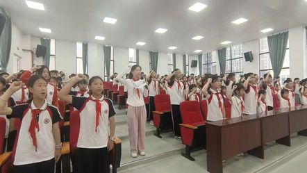 牢记党的教导 争做强国少年——乐安县第七小学“六一”新队员入队仪式活动