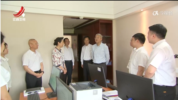 尹弘在省级层面学习教育工作专班调研时强调 坚持问题导向和严的标准 持续推动学习教育走深走实