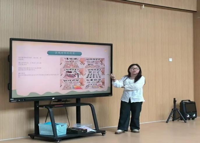 环创展评 研思共进——崇仁县高新区幼儿园2025年环创评比活动