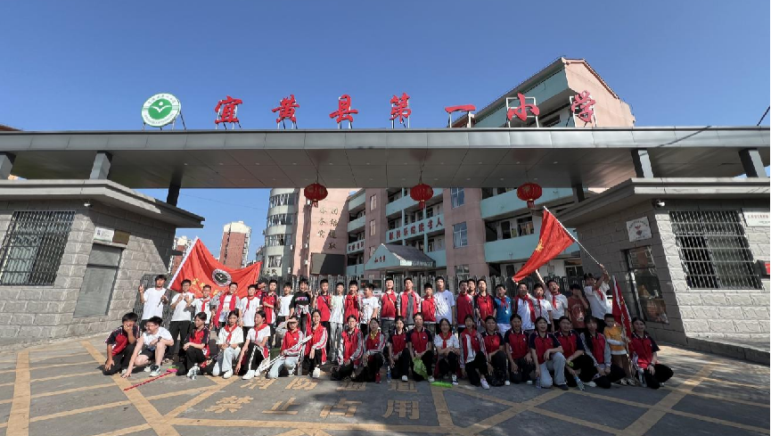 环保有我，劳动先行——宜黄县第一小学百鹭洲环保公益实践活动