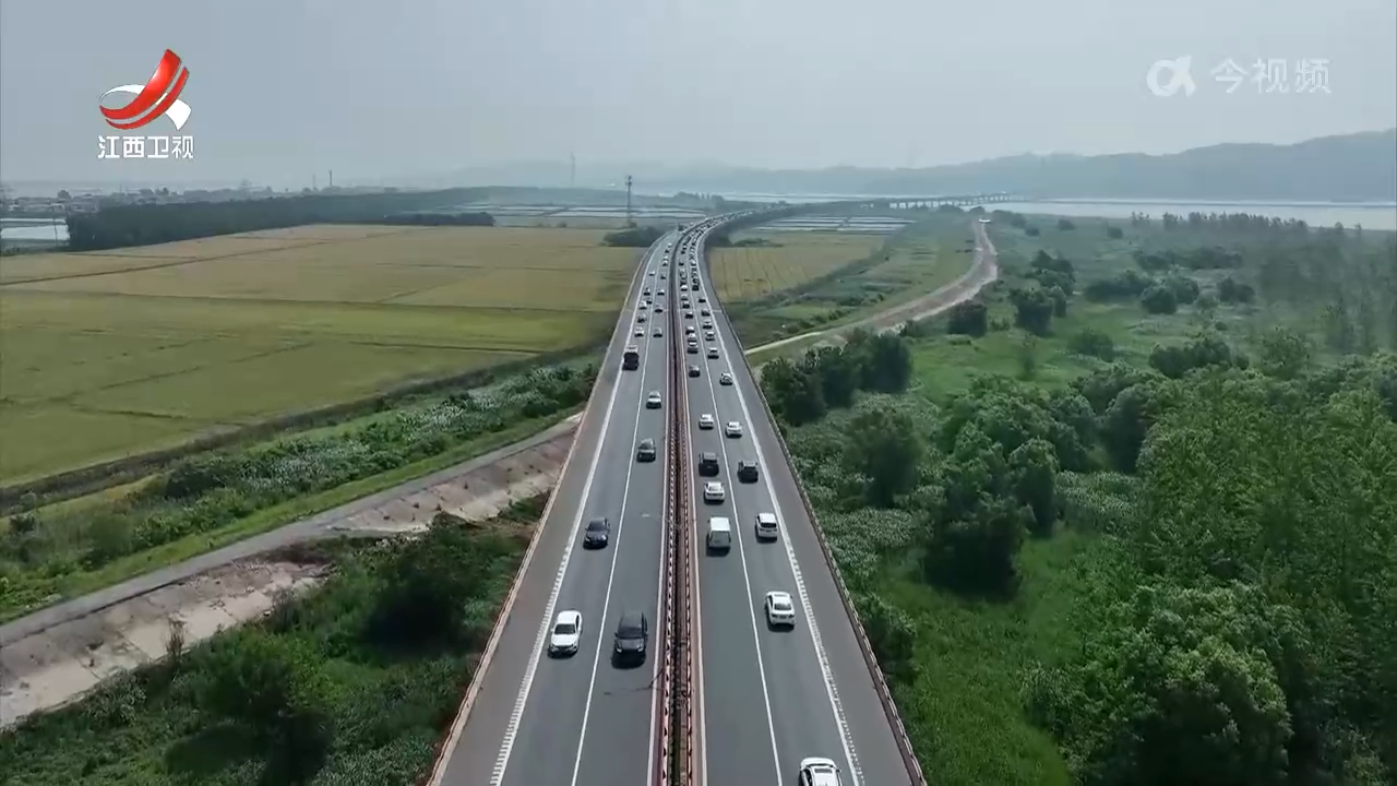 “五一”假期第二天：出行热度持续  贴心服务护航