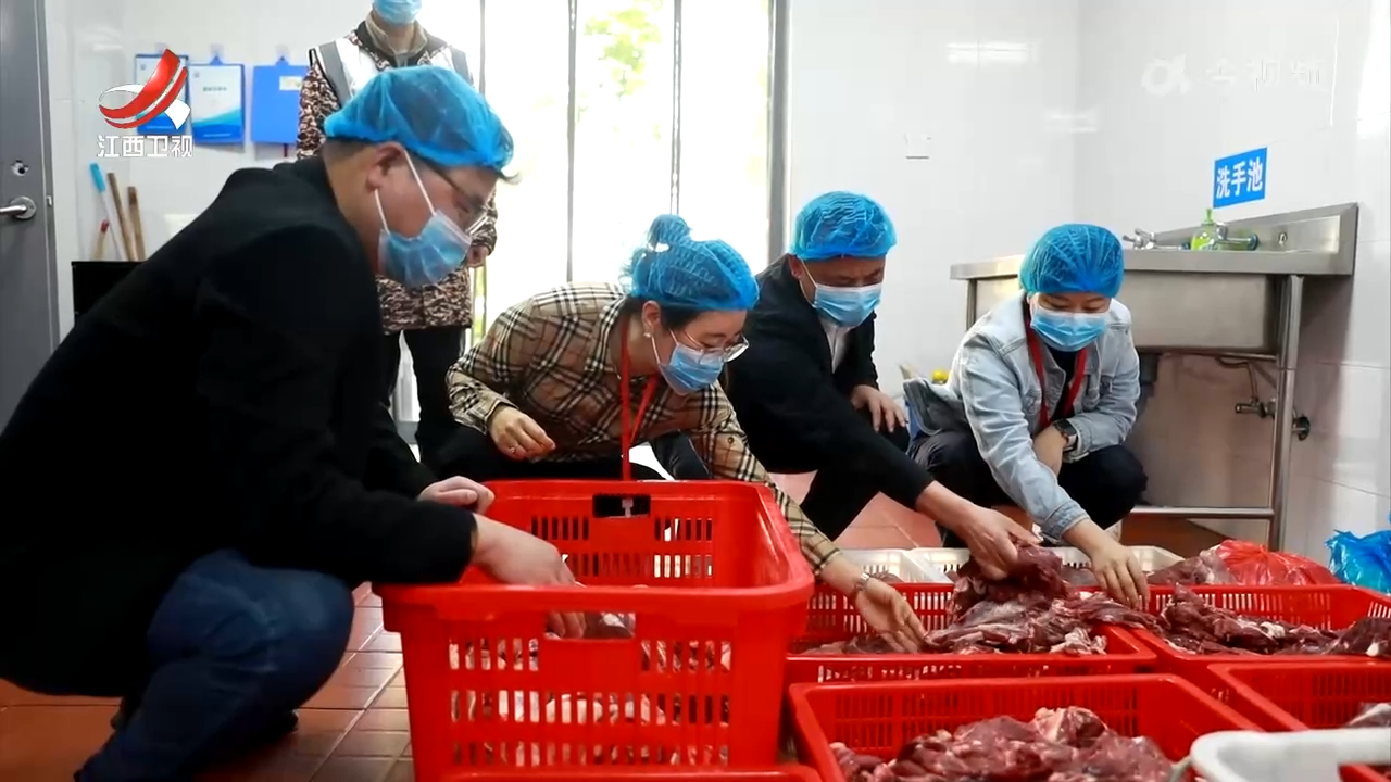 完善升级校办食堂模式 守护学生“舌尖上的幸福”