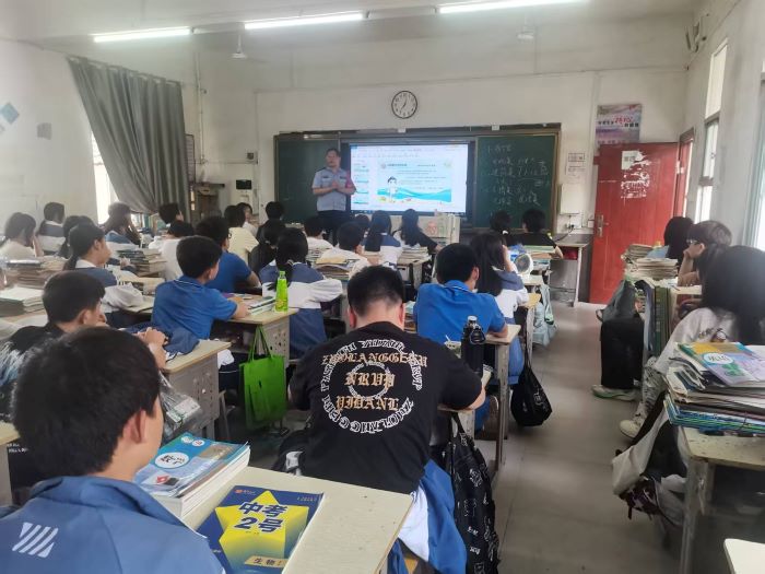 江西万载：筑牢防溺“安全网”
