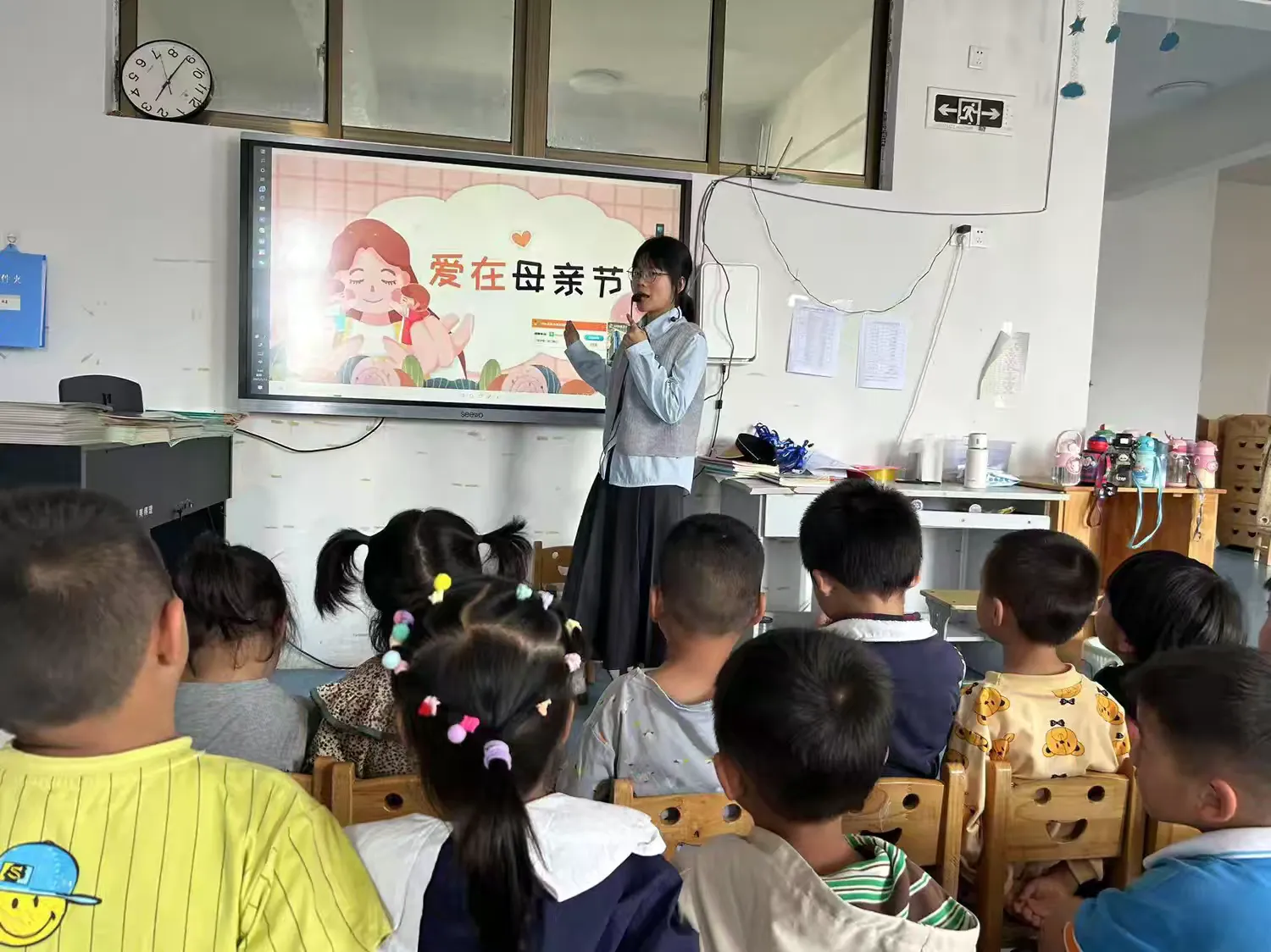 “无私慈母爱 情系母亲节”——东乡区王桥镇中心幼儿园母亲节活动