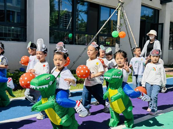 跟着故事过六一——乐安县第五幼儿园开展2025年“当端午遇上六一”活动