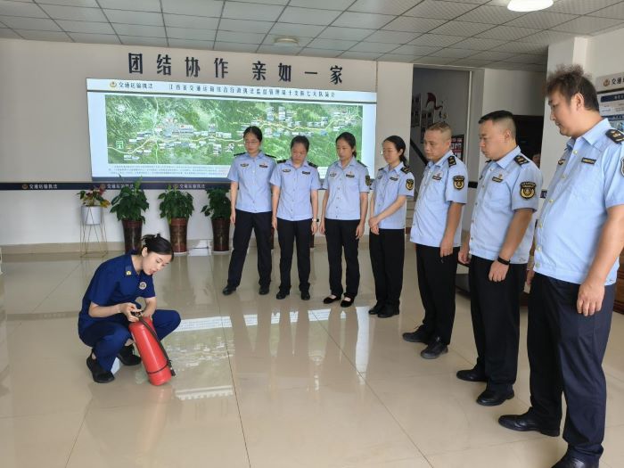 以练筑防 共守平安 江西省交通运输局十支队七大队联合安源区消防救援大队开展消防安全演练