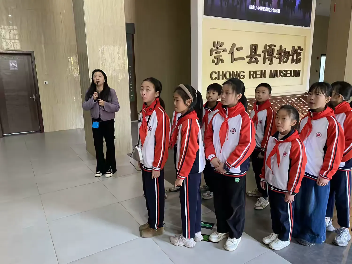 崇仁县第四小学：牢记党的教导  争做强国少年