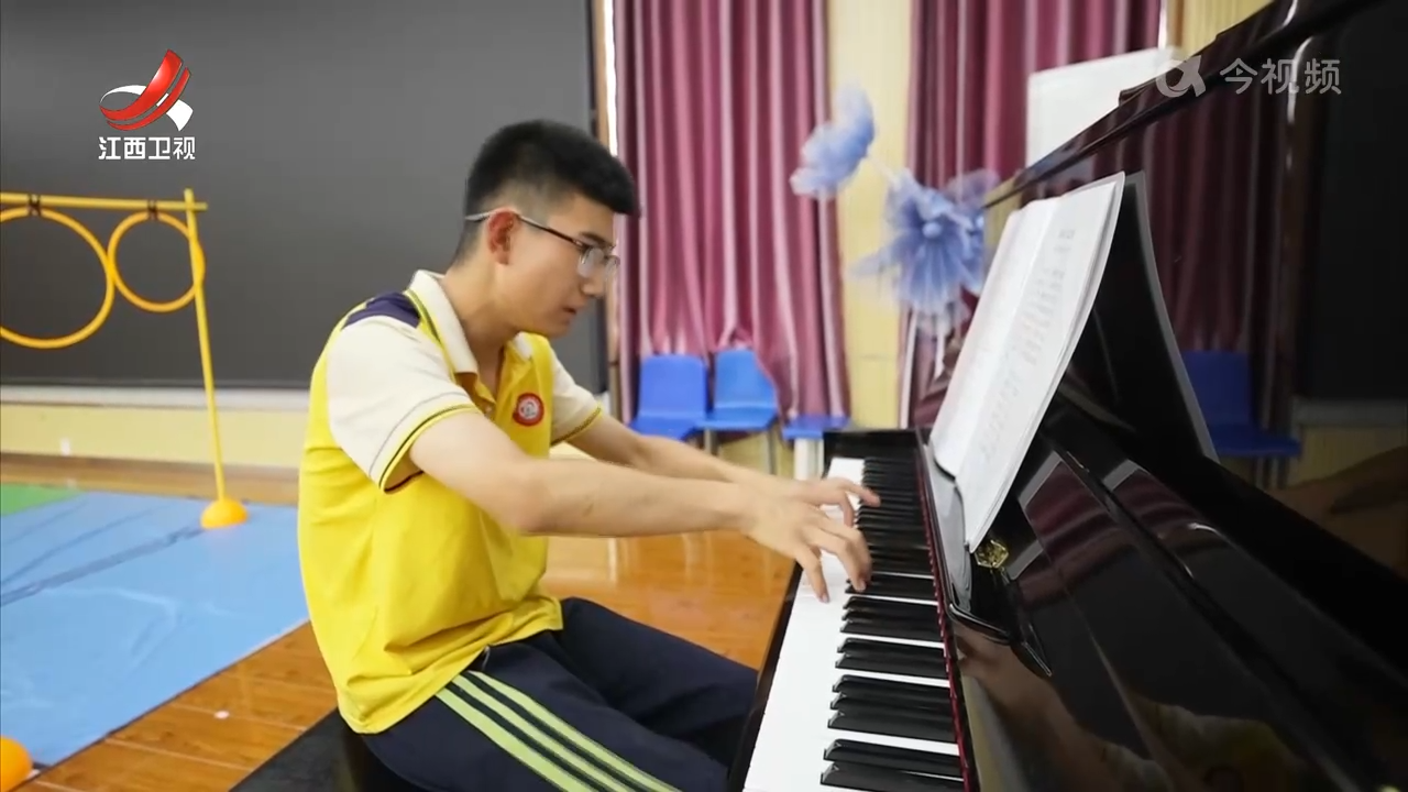 【德润赣鄱·新时代好少年】史令德：星星的孩子会发光