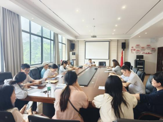 总结沉淀促提升，凝心聚力启新程——九江三中地理教研组期末总结会