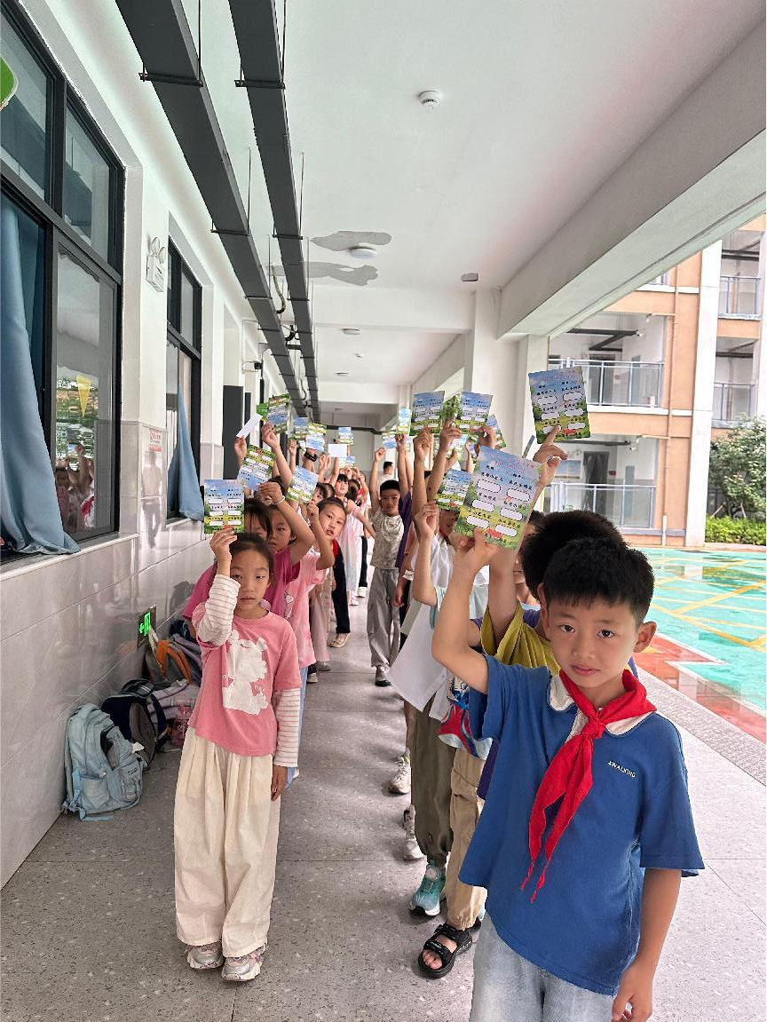趣味乐考，玩转无纸化——高新二小举行一、二年级期末测评游园会活动