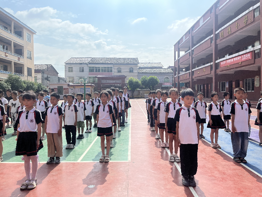 舞动青春韵律 绽放体操风采——崇仁县孙坊镇中心小学关工委开展第九套广播体操比赛活动