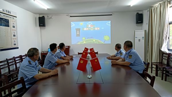 江西省交通运输执法局十支队八大队积极参与全国城市生活垃圾分类宣传周活动
