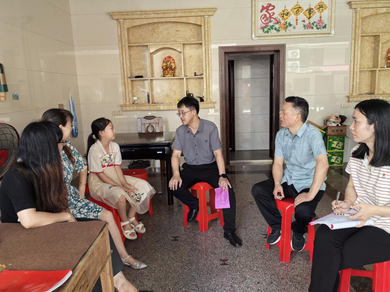 盛夏携手防溺水，家访筑牢安全线——南城县泰伯小学开展暑期专项防溺水家访活动