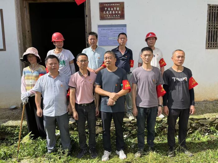 万载县森工林场有限责任公司官元山林场党支部组织党员开展“七一”活动