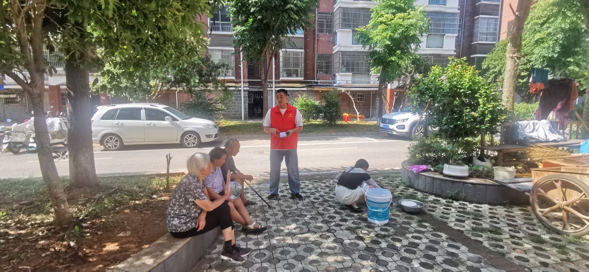 抚州市东乡区就业创业服务中心党支部：党建引领促就业，用心服务暖民心