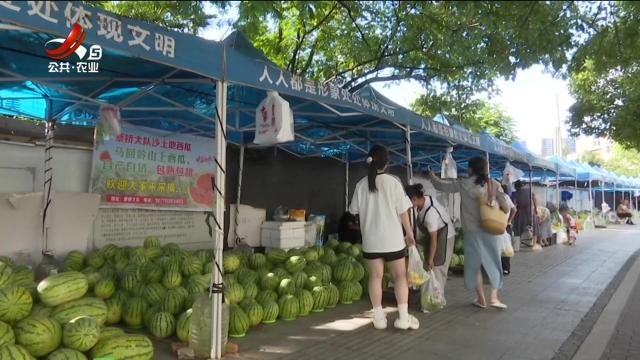 九江柴桑区：“爱心瓜棚”架起“便利驿站”