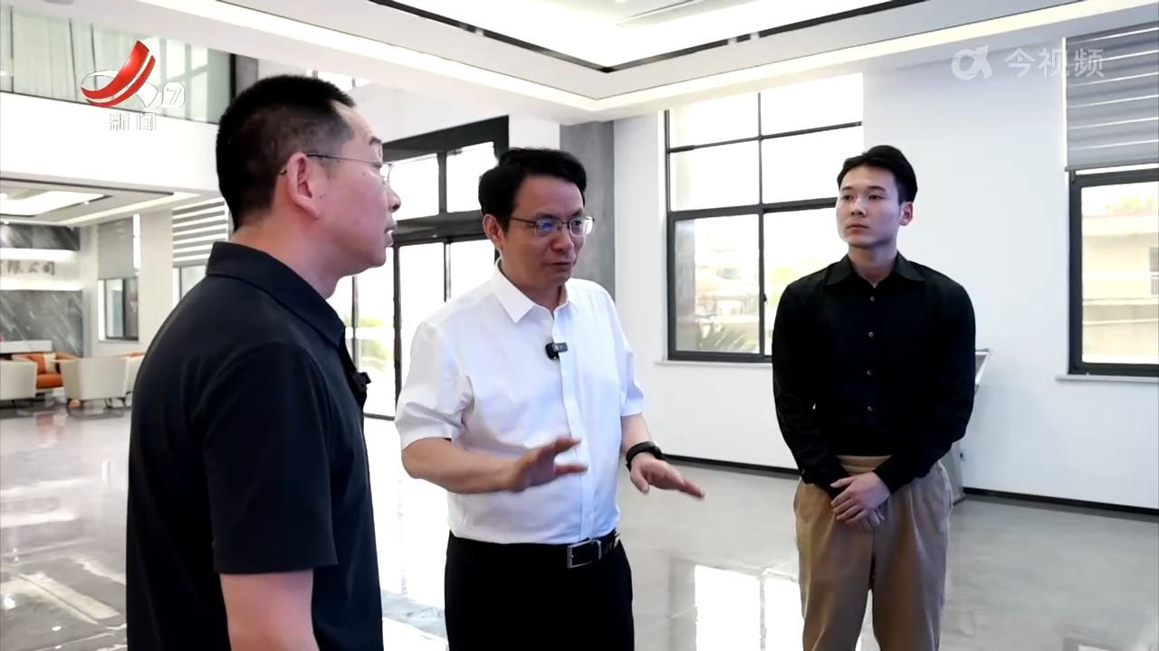 【干出好年景 拼出好气象·经济一线蹲点调研】江西：“产业大脑”赋能 “织造”变成“智造”