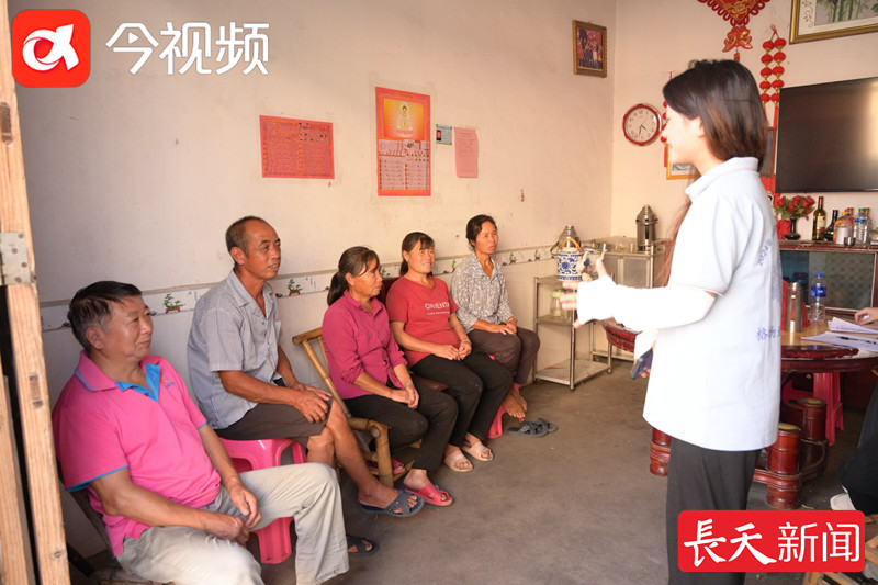 问卷调研丈量乡村健康 入户随访守护村民安康
