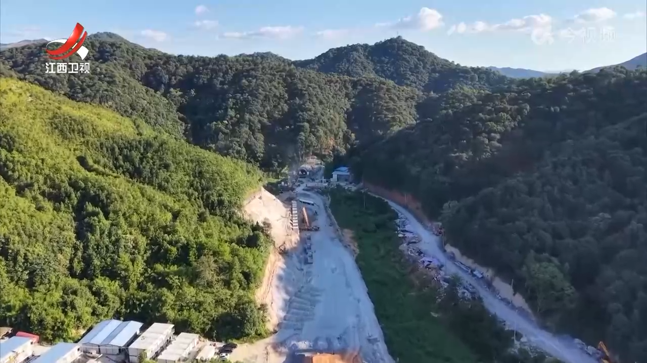 瑞梅铁路片山庵隧道贯通