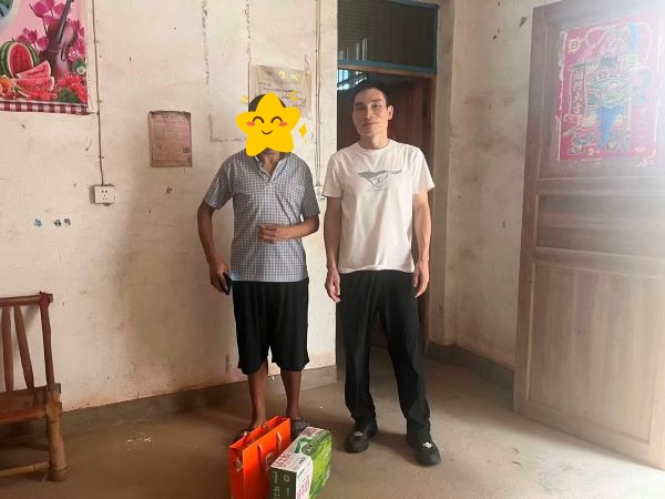 秋日送暖 与爱同行 上高县镇渡乡走访慰问残疾人家庭