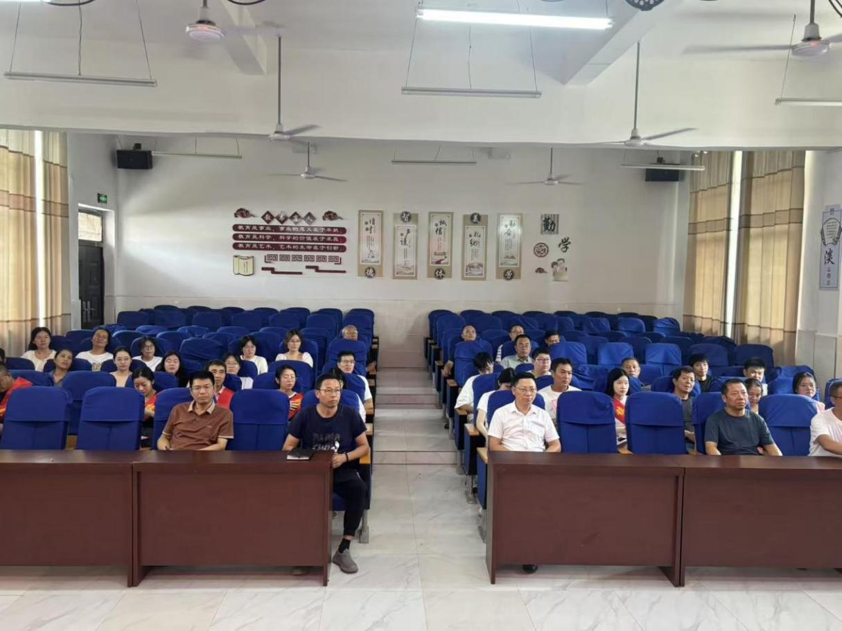 尊师重教润桃李，立德树人谱新篇——南城县上唐镇中心小学庆祝第41个教师节暨“青蓝工程”师徒结对活动