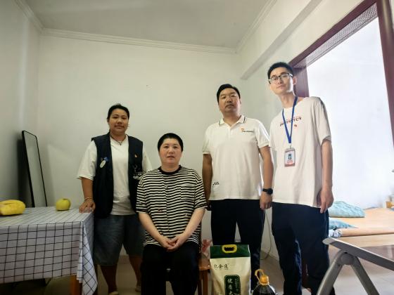 “暖心双节 温情相伴”庆双节暖心慰问活动