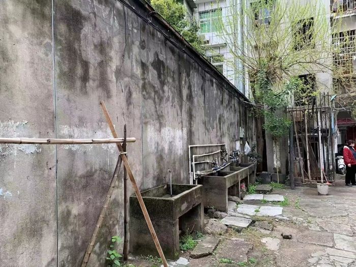 丰城市剑光街道：老旧小区焕新 居民生活安心