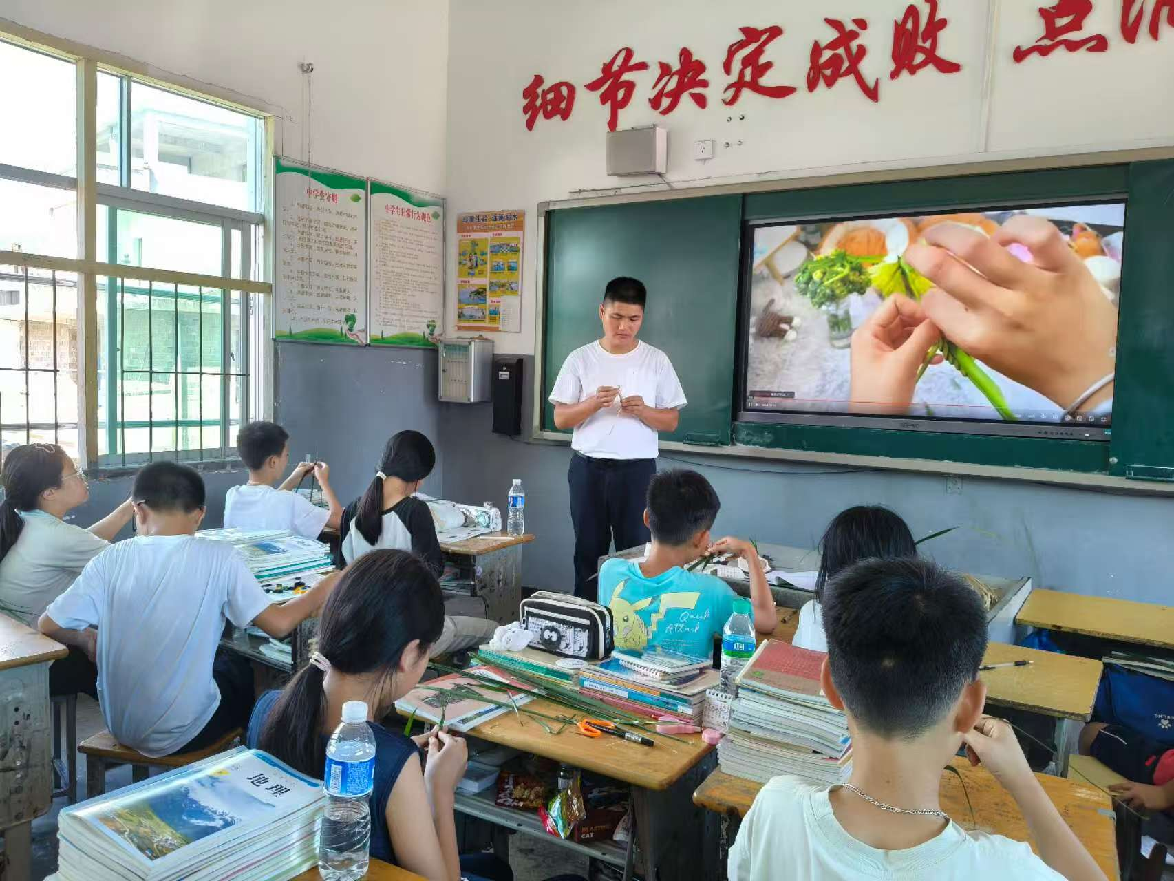 乐安县牛田中学开展非遗棕编教学，传承千年技艺