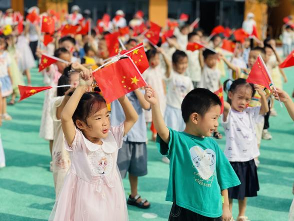 月满华诞，家国同庆——乐安县第三幼儿园开展中秋国庆双节活动