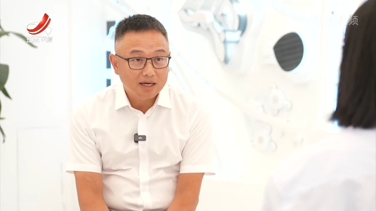 李仙德：二十年追“光”而行