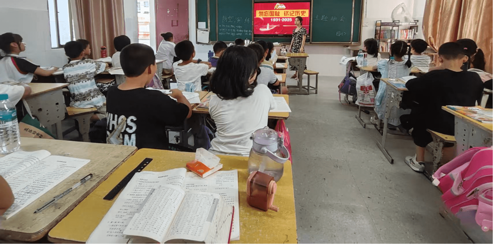 以练促防 共筑安全防线——崇仁县石庄乡中心小学开展防空应急疏散演练